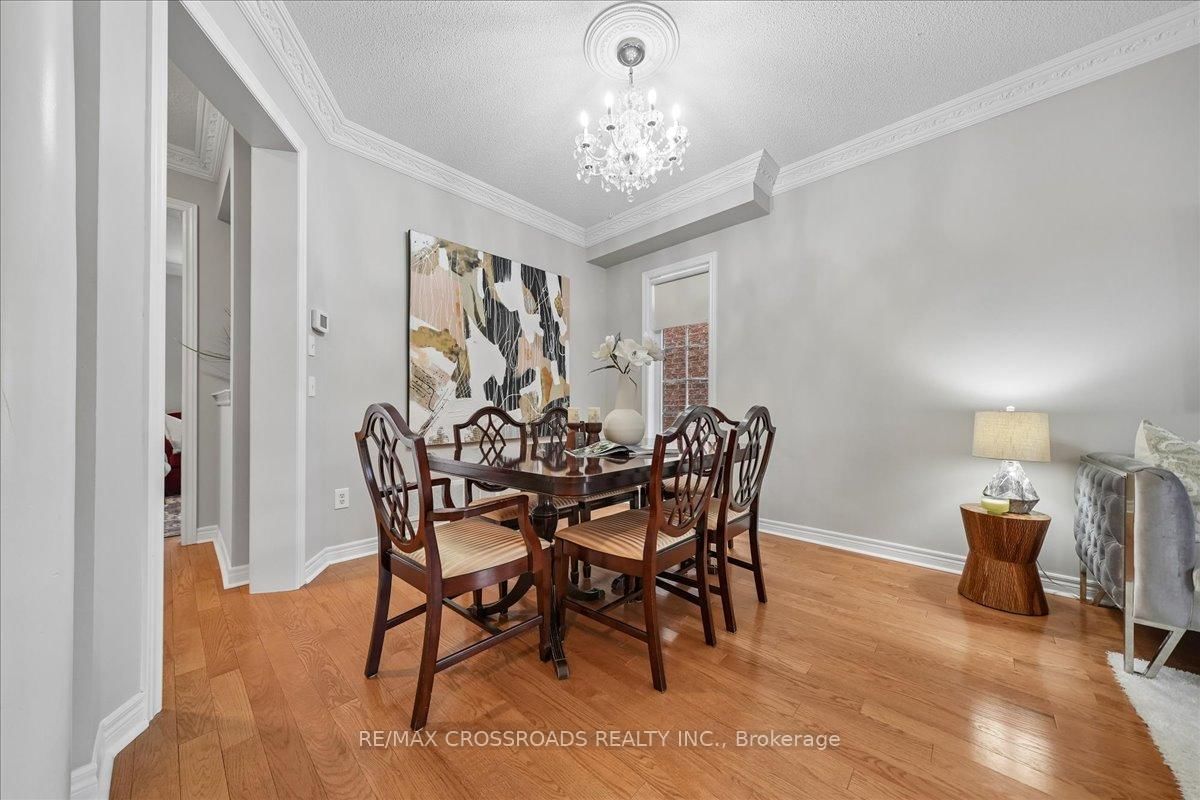 Detached House for sale at 11 Cottingham Street, Markham, Ontario, L6C 2V3 - Berczy - MLS: N13013376