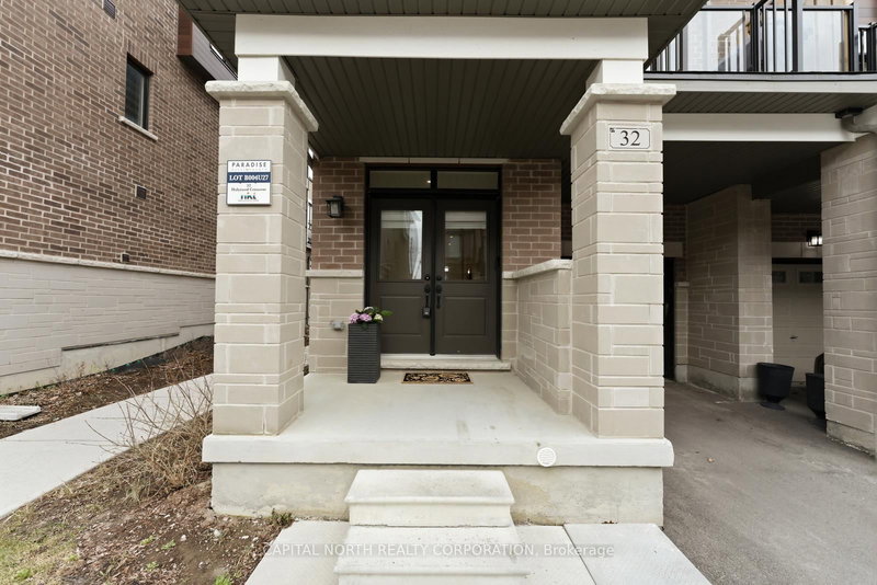 32 Holyrood Cres, Vaughan, L4H 5G2 | Image 3
