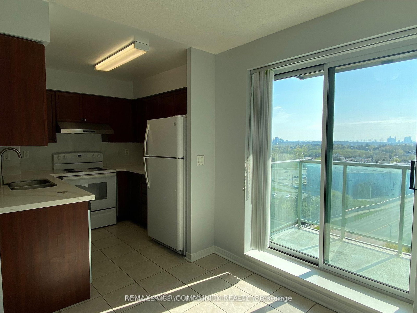 23 Oneida Crescent, Unit 1210 - Photo 7