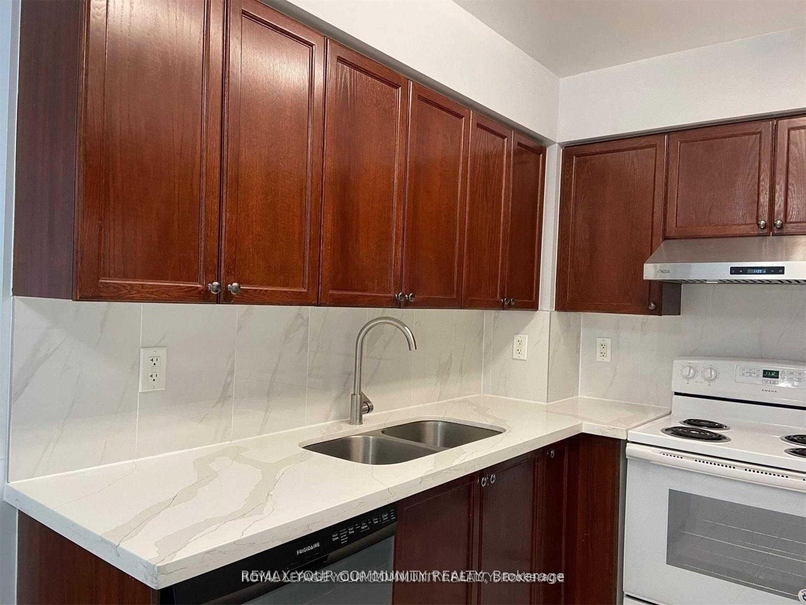 23 Oneida Crescent, Unit 1210 - Photo 8