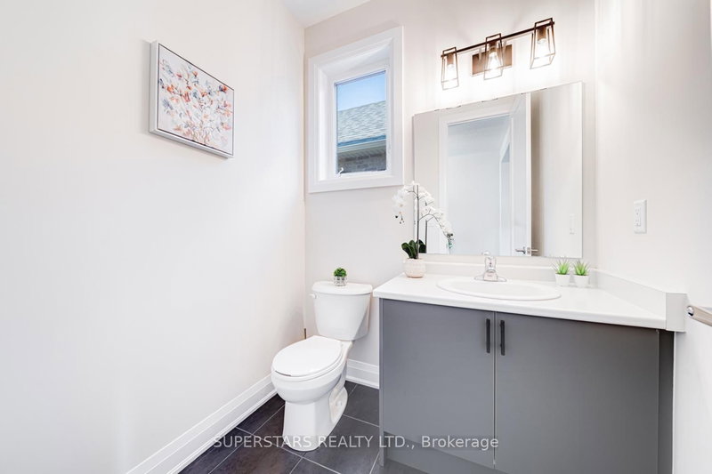 33 John Dallimore Dr, Georgina, L4P 0S6 | Image 3