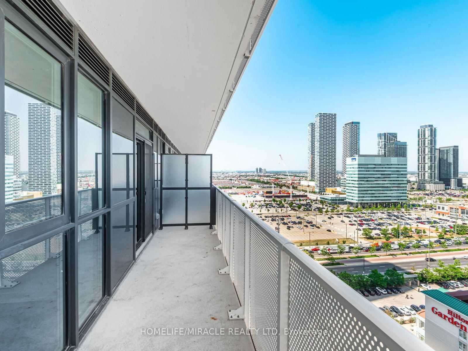 28 INTERCHANGE Way, Unit 2009 - Photo 24