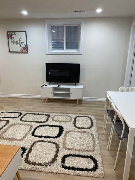 37 Crystal Drive N, Unit Basement Unit #2 - Photo 6