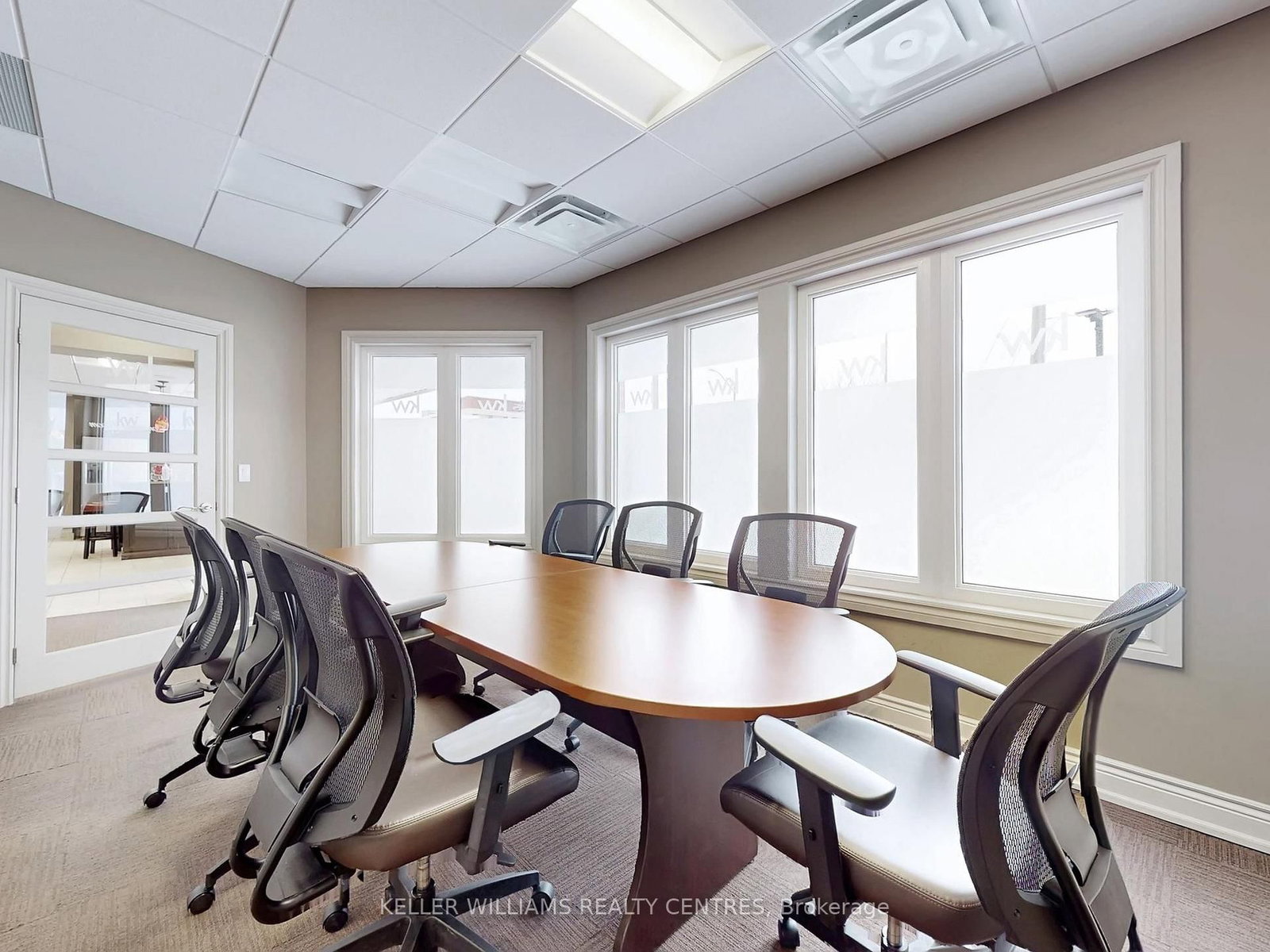 117 Wellington Street E, Unit 2C - Photo 11