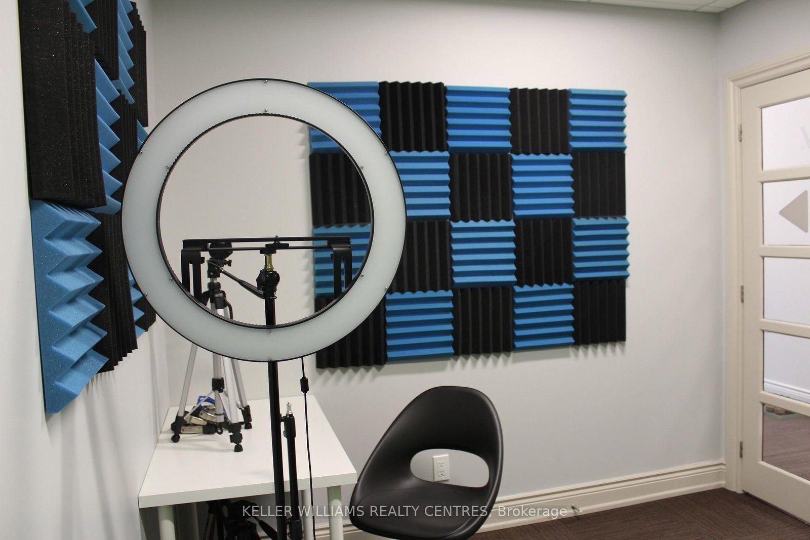 117 Wellington Street E, Unit 2C - Photo 13