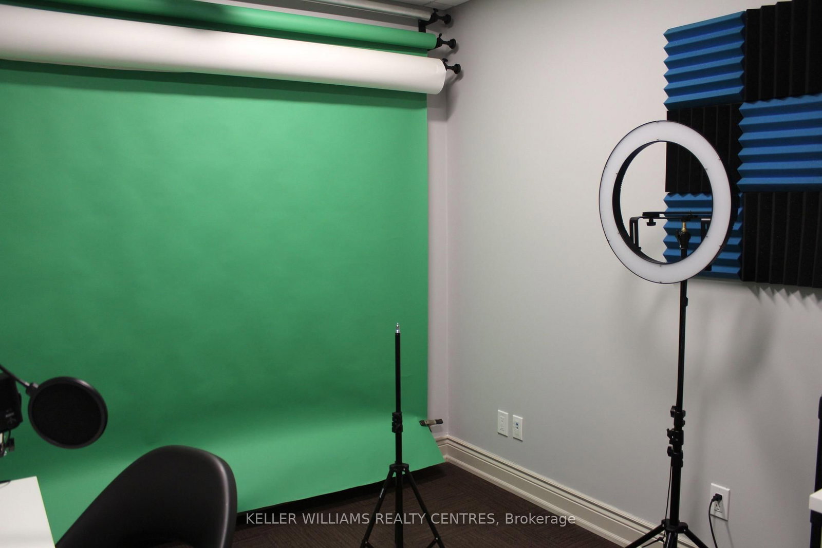 117 Wellington Street E, Unit 2C - Photo 14