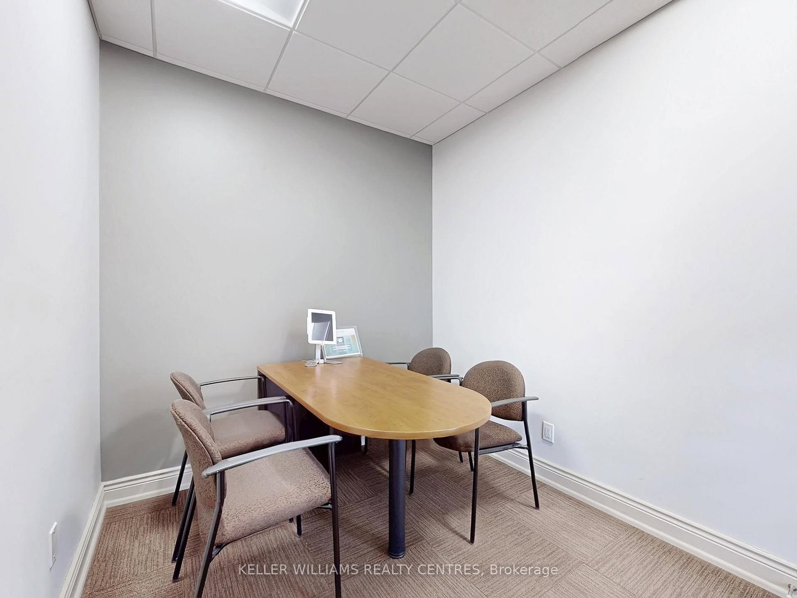 117 Wellington Street E, Unit 2C - Photo 15