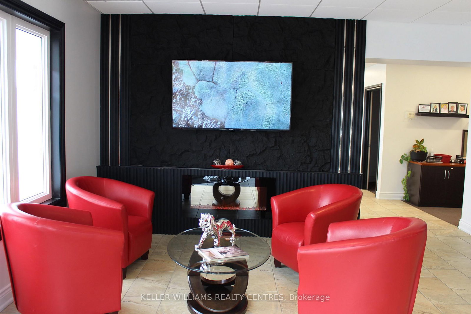 117 Wellington Street E, Unit 2C - Photo 5