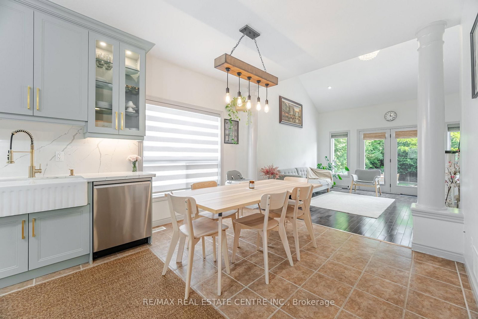 Detached House for sale at 39 Stoneham Street, New Tecumseth, Ontario, L9R 2E6 - Alliston - MLS: N13013834