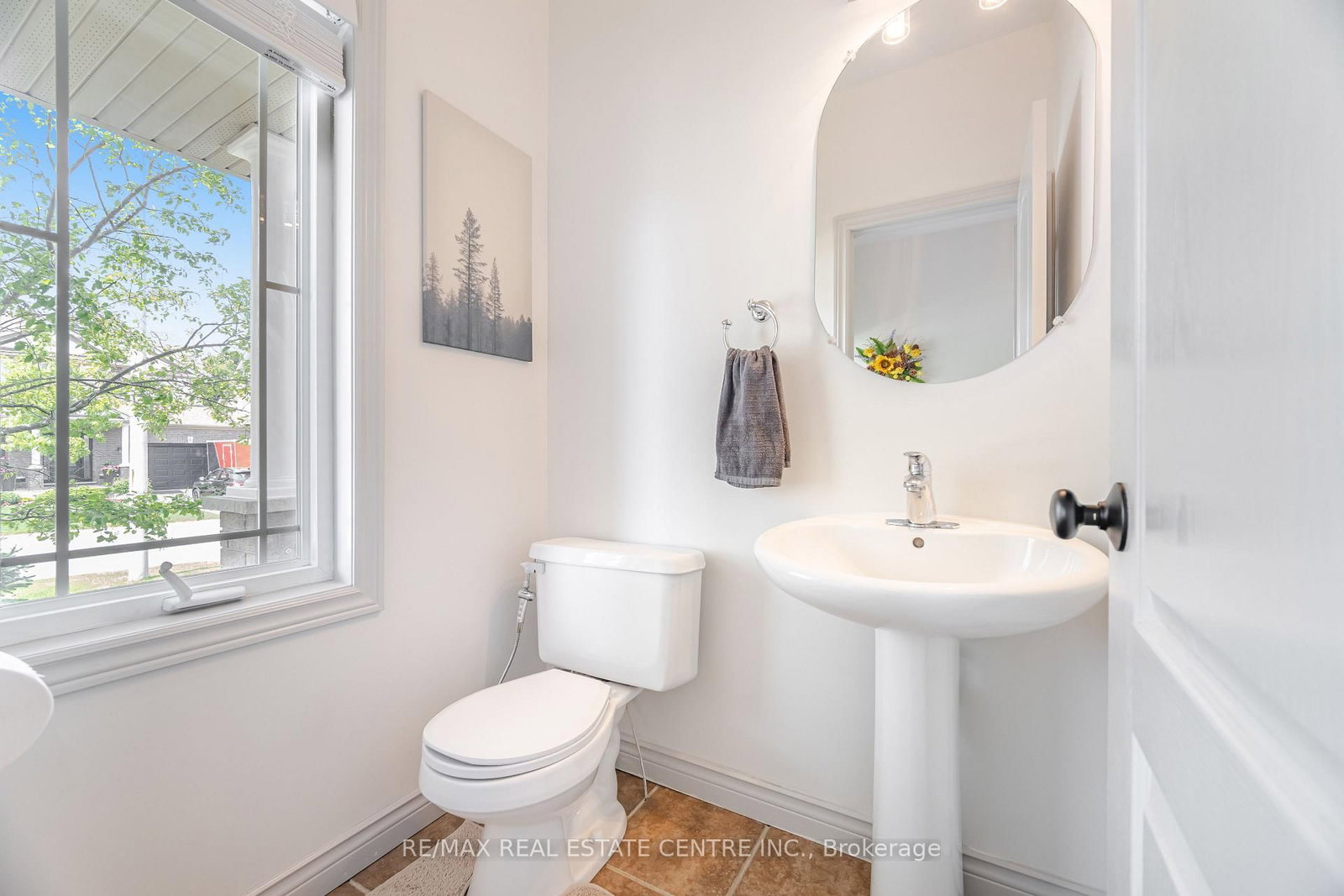 Detached House for sale at 39 Stoneham Street, New Tecumseth, Ontario, L9R 2E6 - Alliston - MLS: N13013834