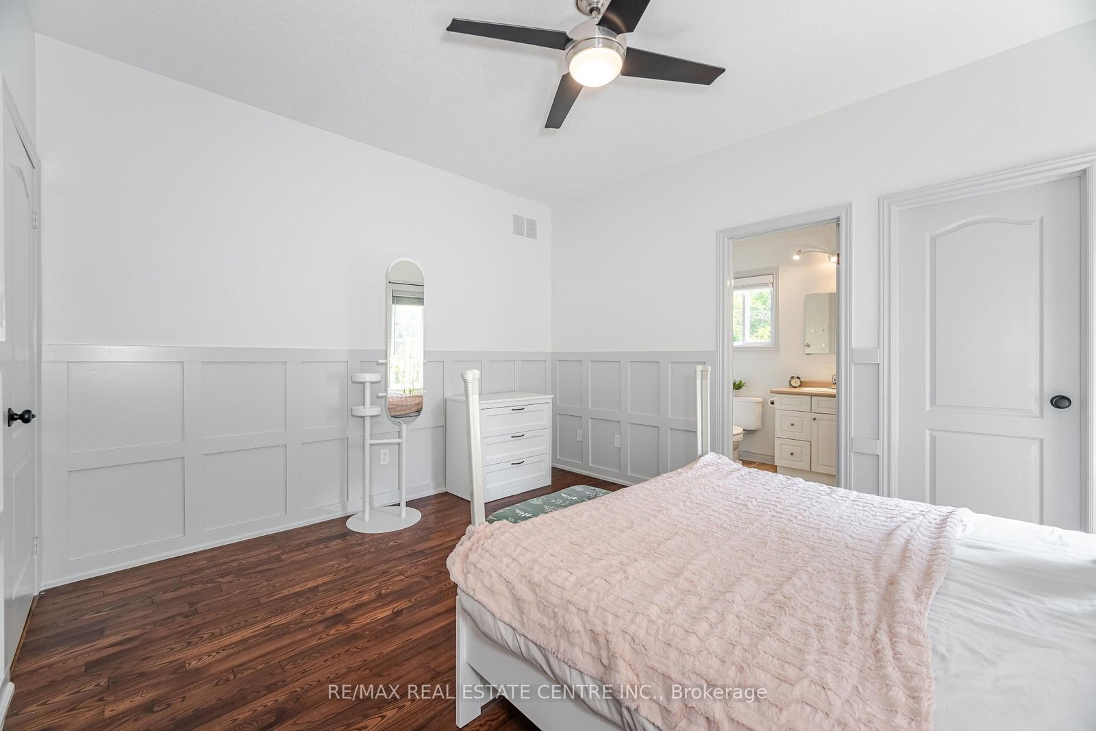 Detached House for sale at 39 Stoneham Street, New Tecumseth, Ontario, L9R 2E6 - Alliston - MLS: N13013834