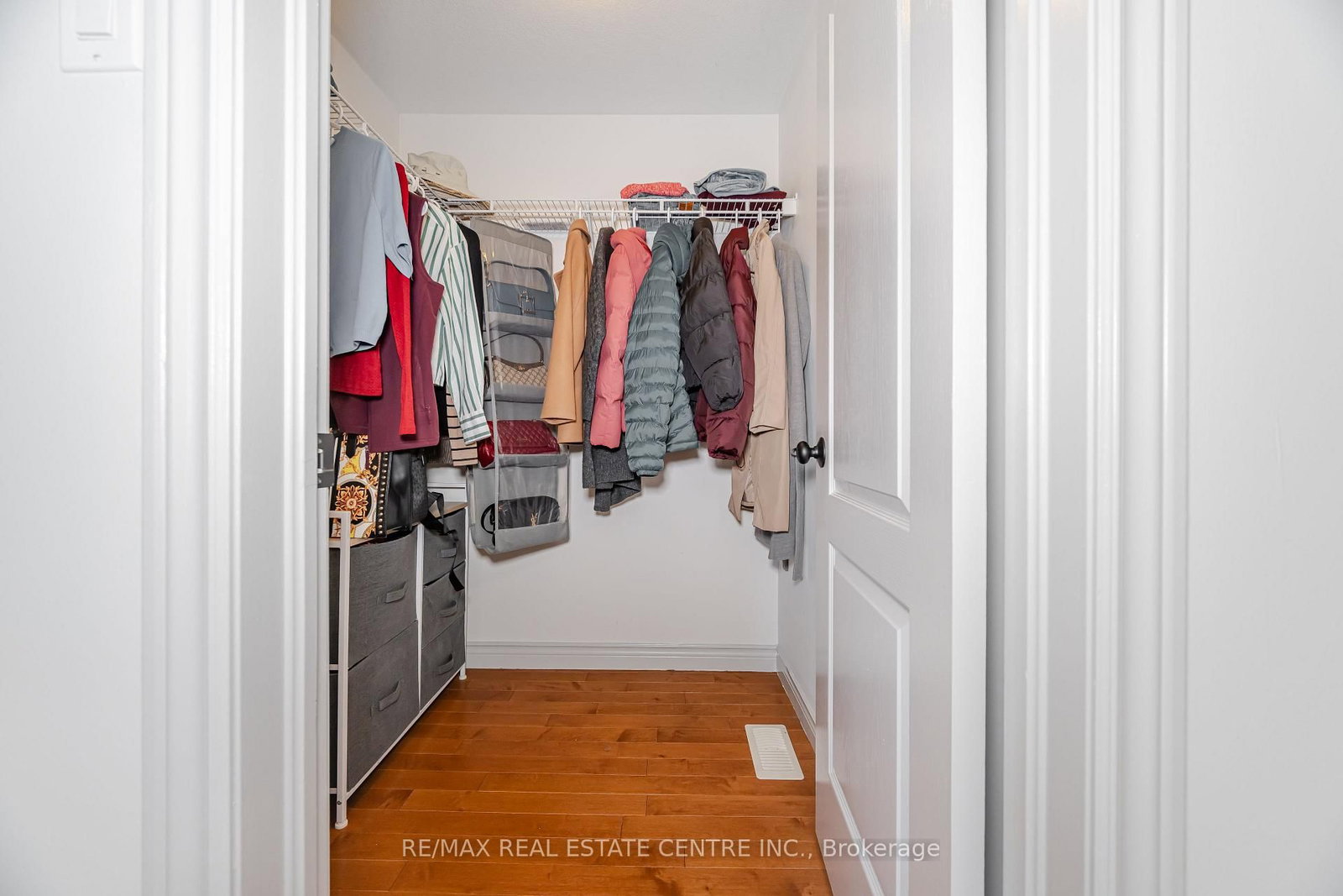 Detached House for sale at 39 Stoneham Street, New Tecumseth, Ontario, L9R 2E6 - Alliston - MLS: N13013834