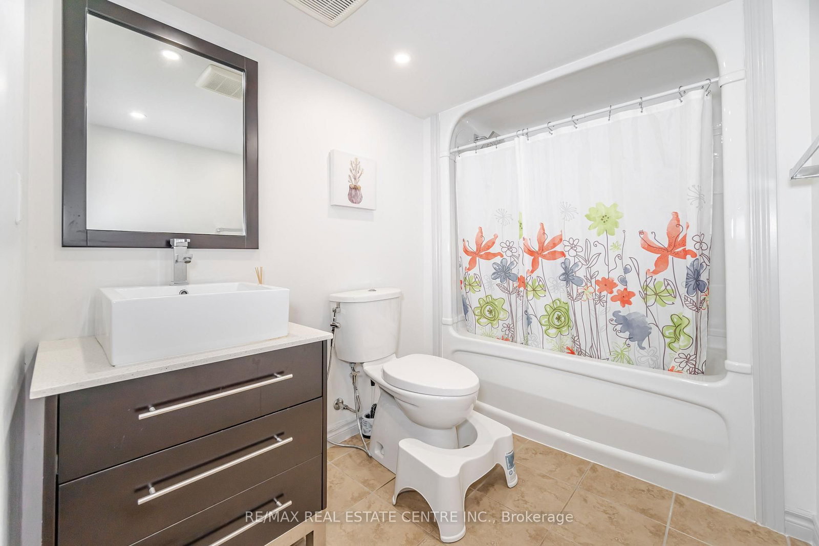 Detached House for sale at 39 Stoneham Street, New Tecumseth, Ontario, L9R 2E6 - Alliston - MLS: N13013834