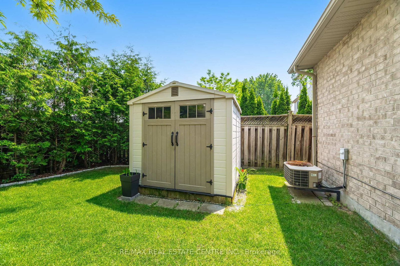 Detached House for sale at 39 Stoneham Street, New Tecumseth, Ontario, L9R 2E6 - Alliston - MLS: N13013834