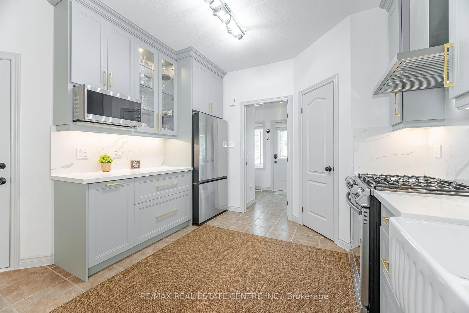 Detached House for sale at 39 Stoneham Street, New Tecumseth, Ontario, L9R 2E6 - Alliston - MLS: N13013834