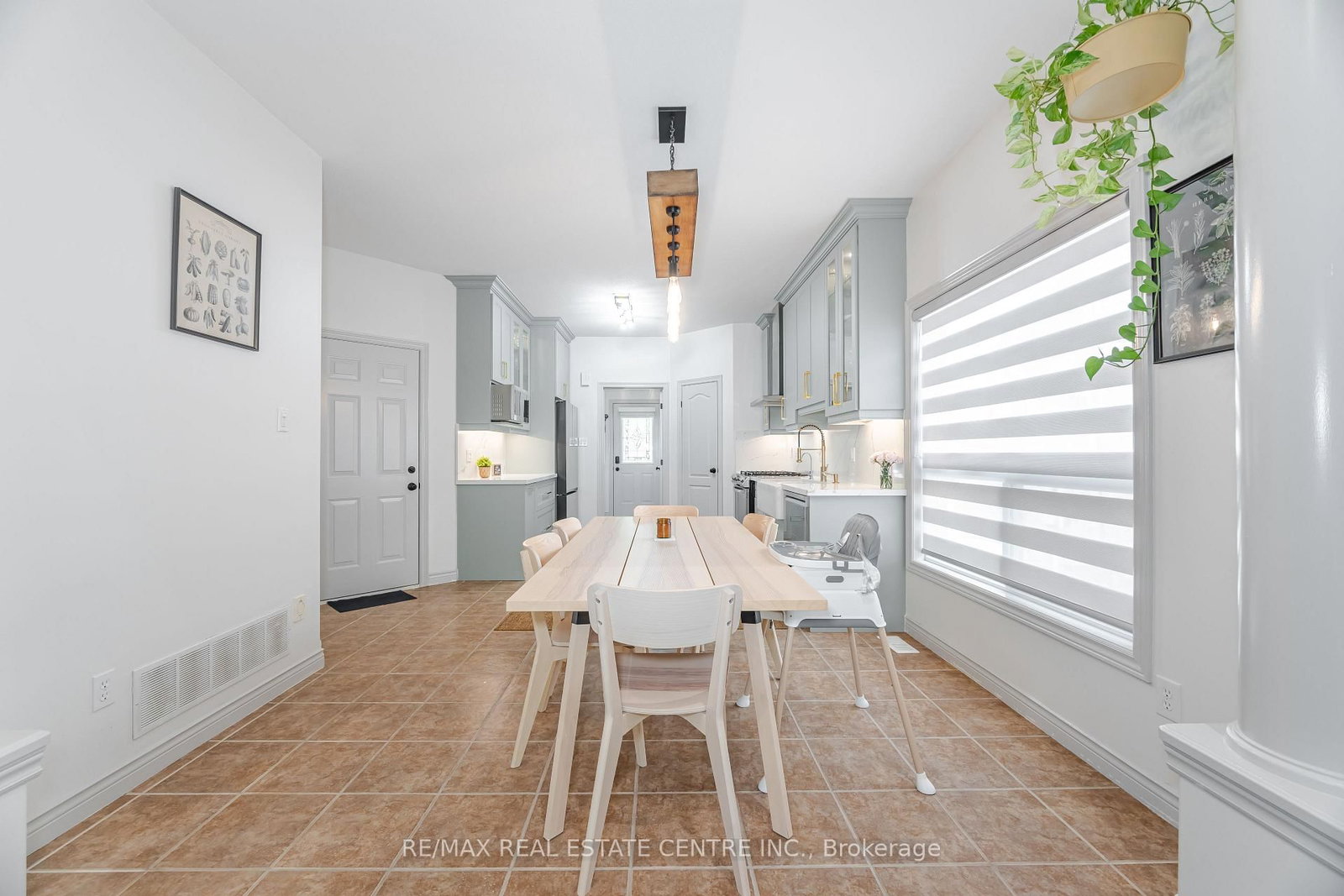 Detached House for sale at 39 Stoneham Street, New Tecumseth, Ontario, L9R 2E6 - Alliston - MLS: N13013834