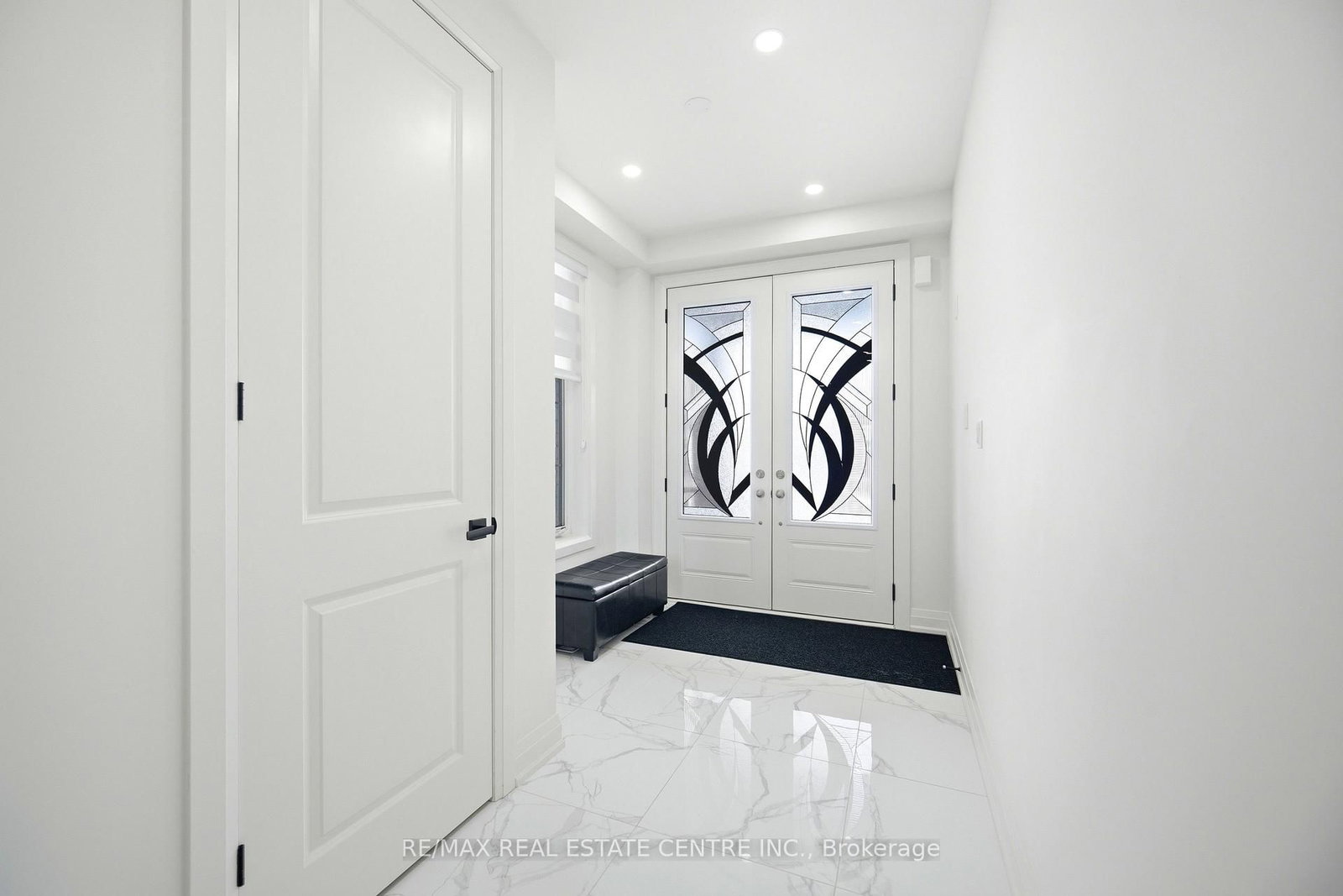 112 Bluebird Boulevard - Photo 5