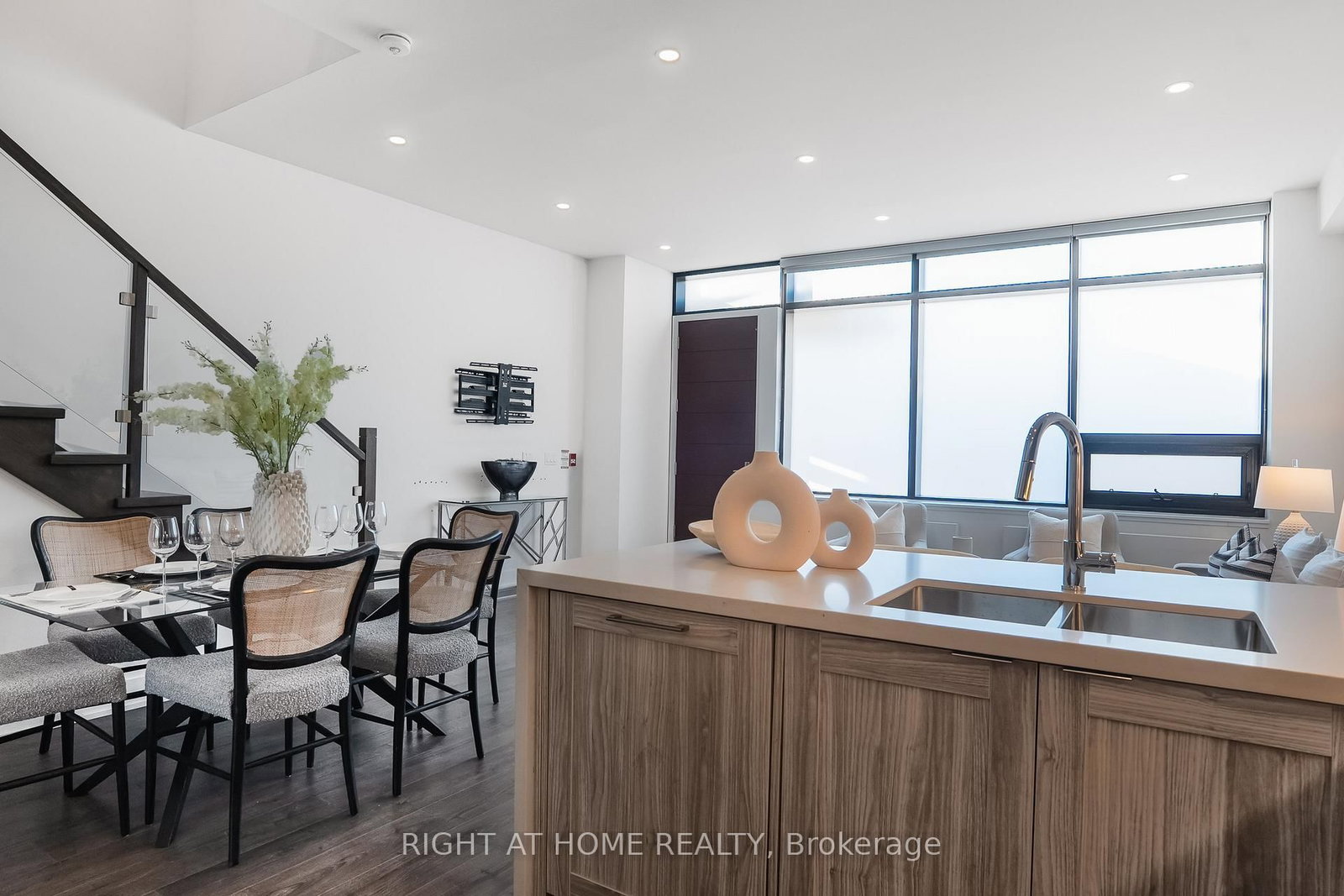 2908 Highway 7 Road, Unit 109 - Photo 19