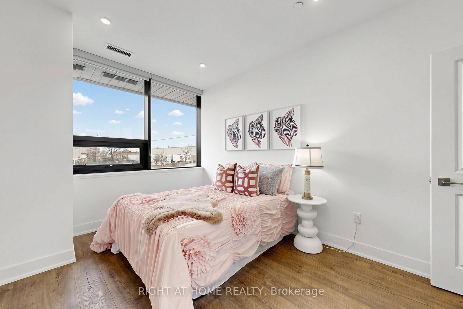 2908 Highway 7 Road, Unit 109 - Photo 39