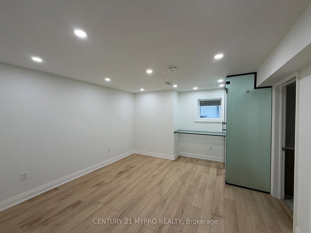 13 Eberly Woods Drive