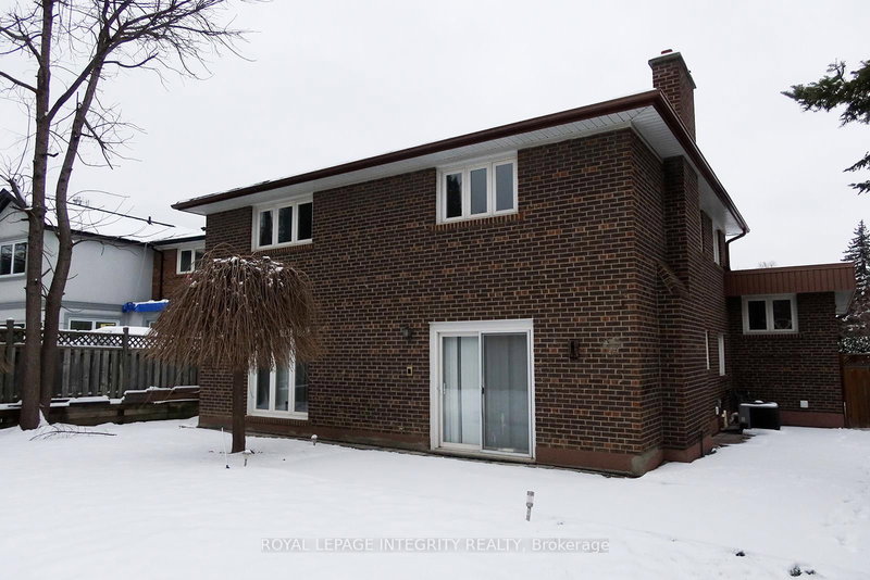 #2 (Middle Unit) - 56 Francis St, Vaughan, L4L 1P6 | Image 2
