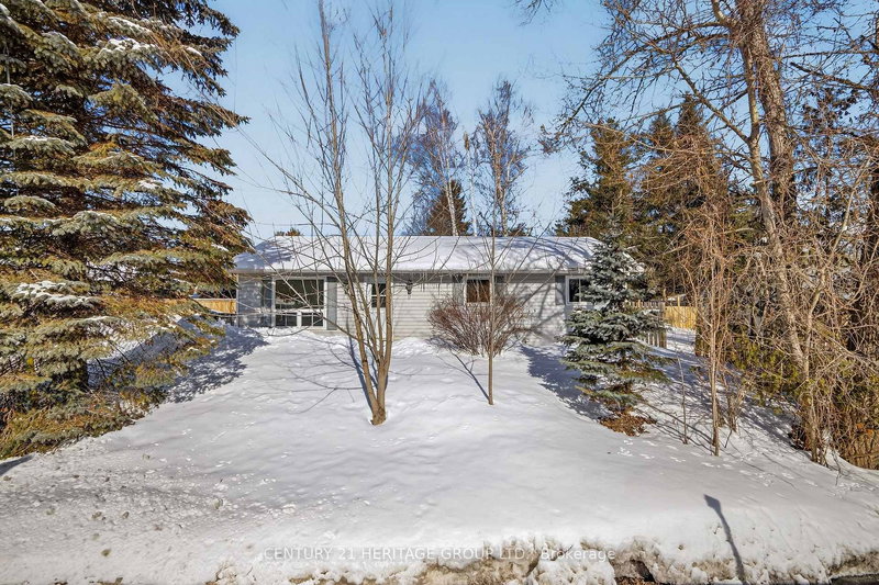 854 9th Line, Innisfil, L9S 3Y8 | Image 2