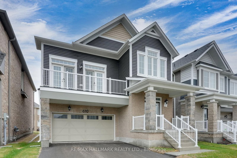 610 Newlove St, Innisfil, L9S 0S2 | Image 2