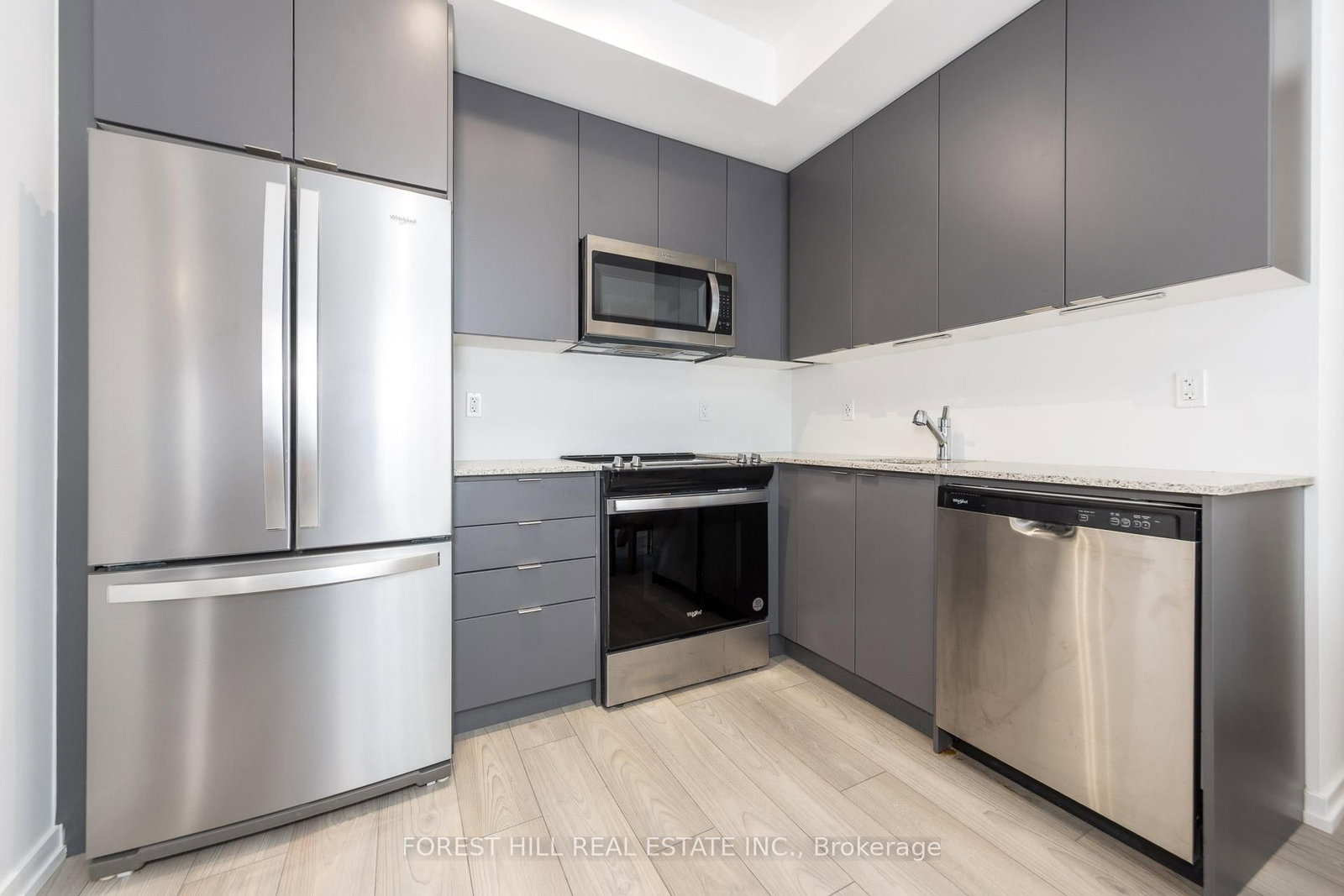 18 Lytham Green Circle, Unit 2 - Photo 8