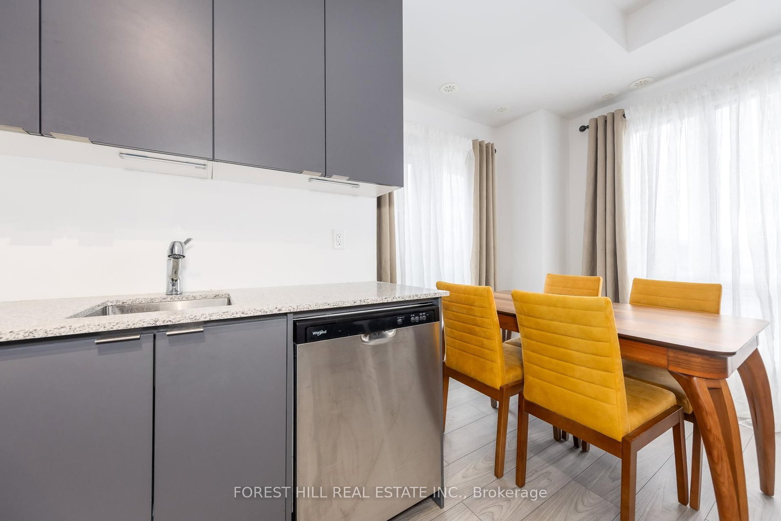 18 Lytham Green Circle, Unit 2 - Photo 9