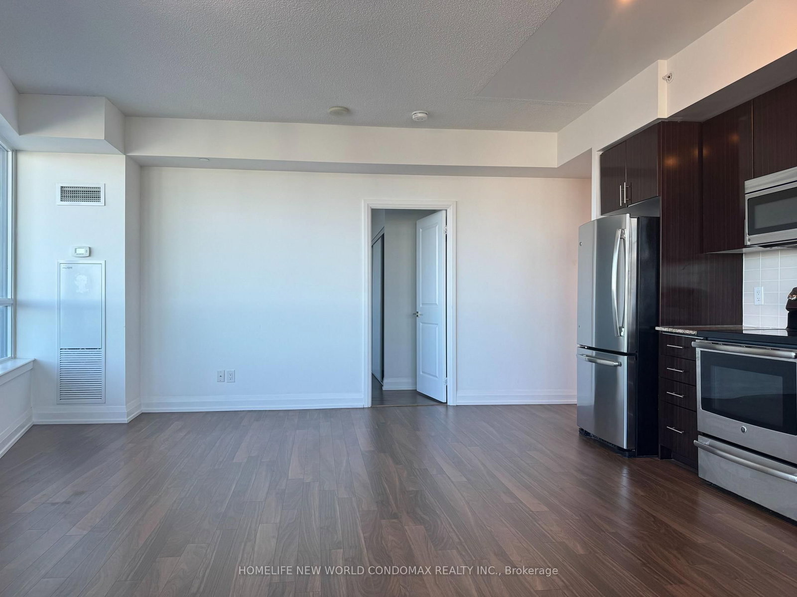 7161 Yonge Street, Unit Lph1-15 - Photo 14