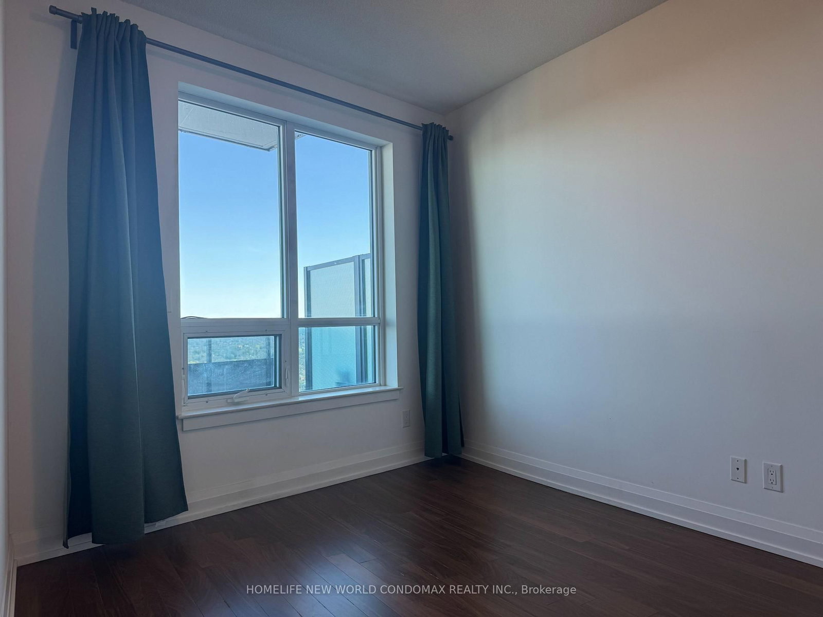 7161 Yonge Street, Unit Lph1-15 - Photo 19