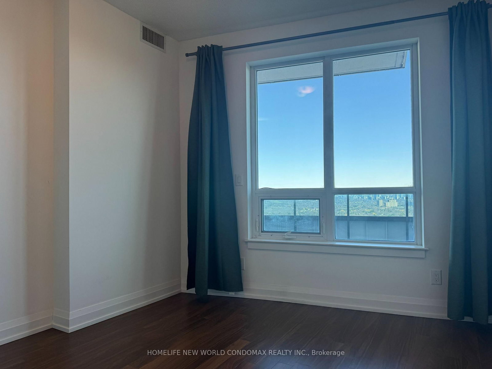 7161 Yonge Street, Unit Lph1-15 - Photo 20