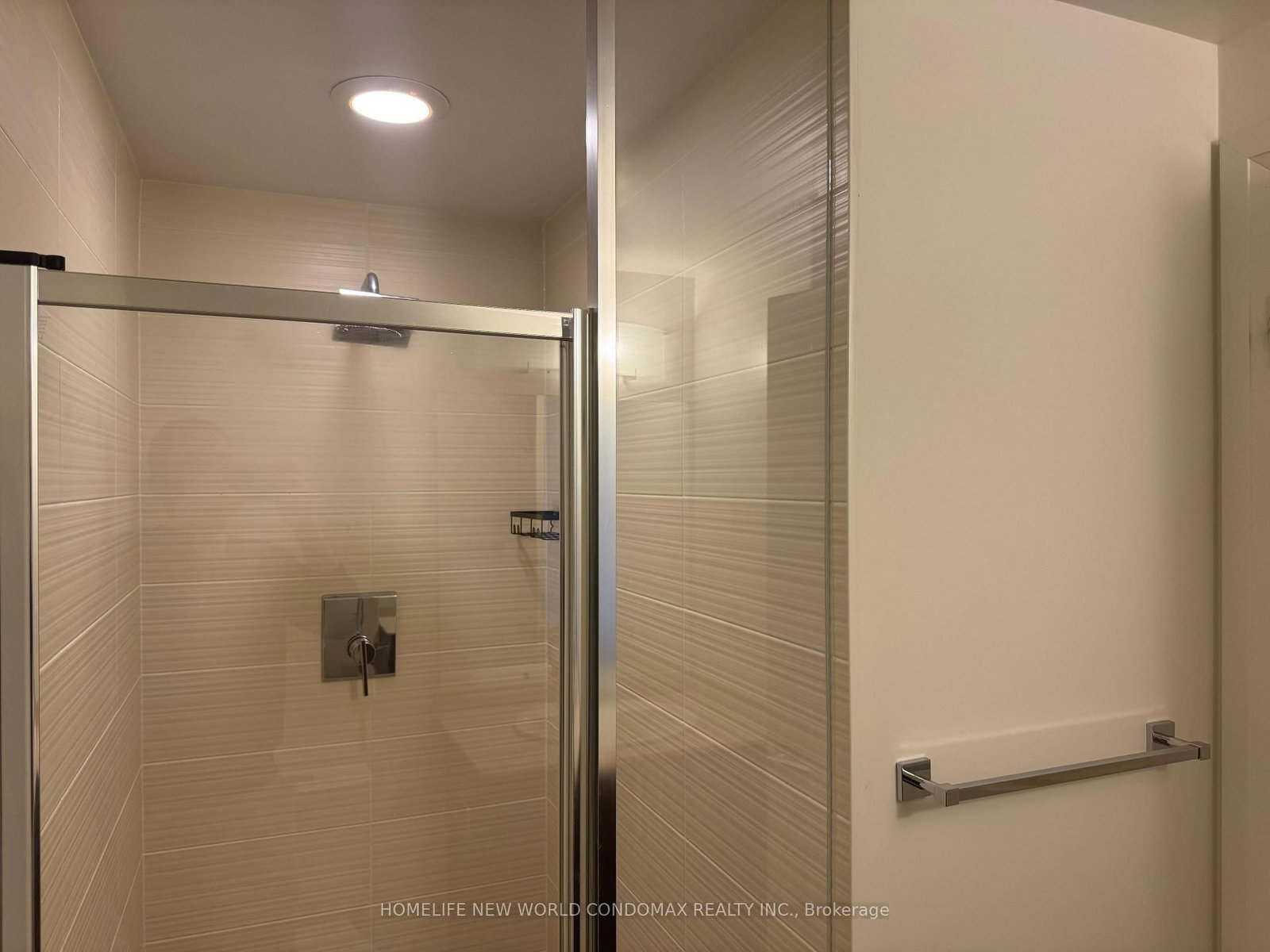 7161 Yonge Street, Unit Lph1-15 - Photo 5