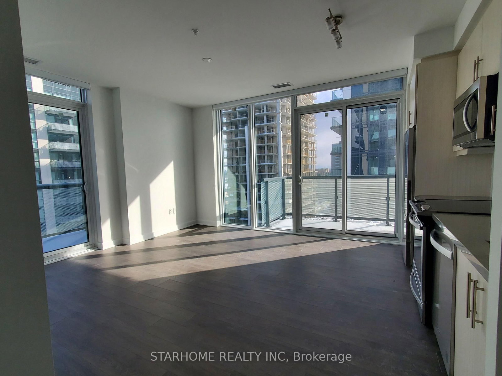 85 Oneida Crescent, Unit 1614 - Photo 5