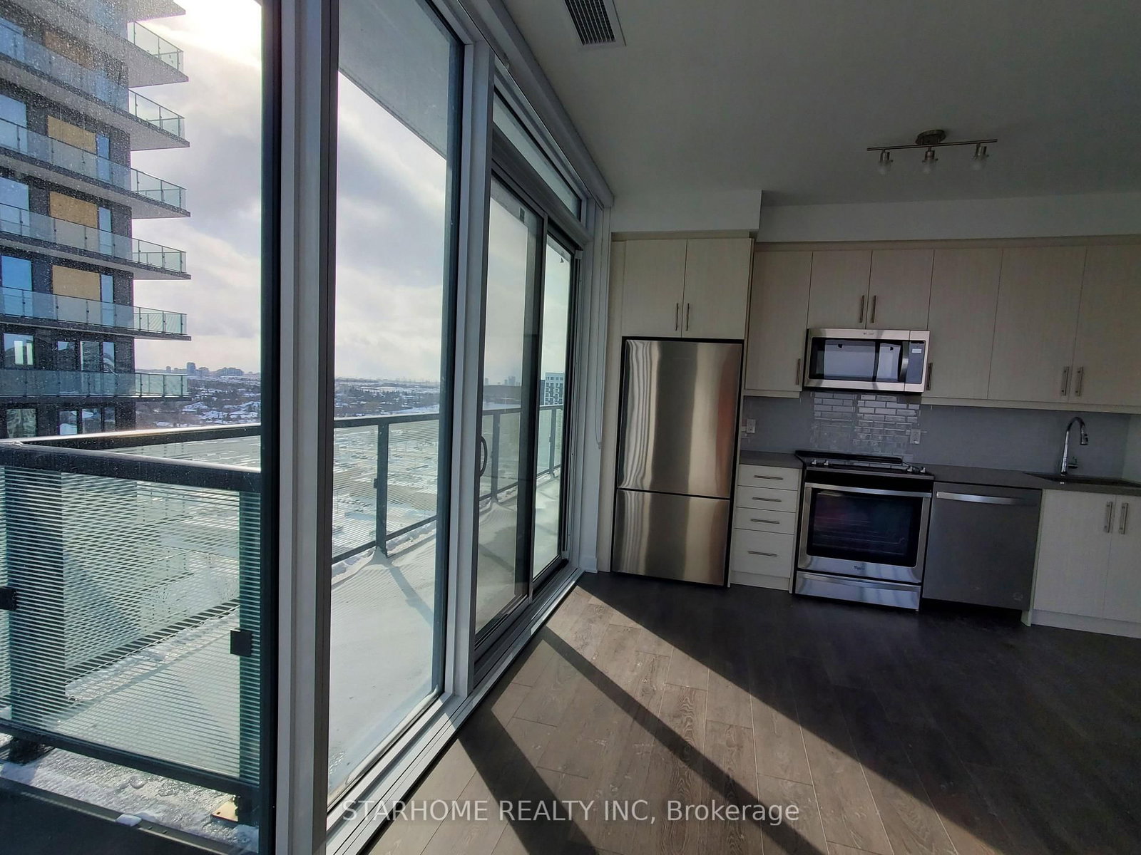 85 Oneida Crescent, Unit 1614 - Photo 6