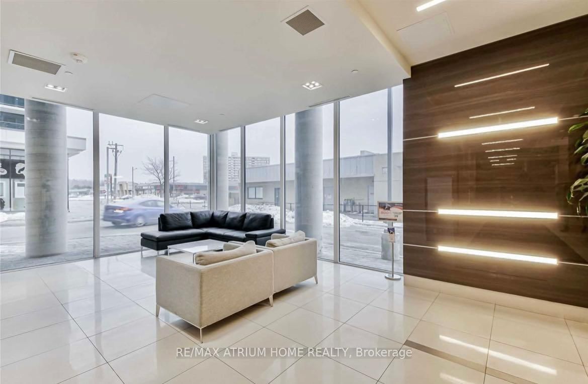 9618 Yonge Street, Unit 508 - Photo 2