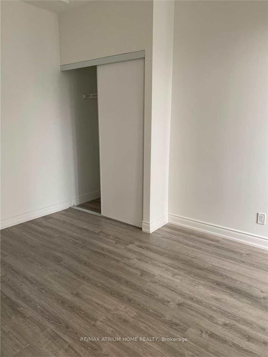 9618 Yonge Street, Unit 508 - Photo 8