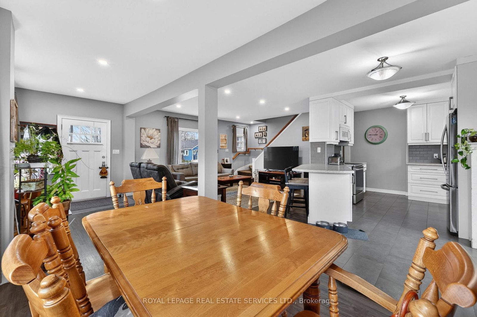 Detached House for sale at 71 Centre Street, New Tecumseth, Ontario, L9R 1J4 - Alliston - MLS: N13014944