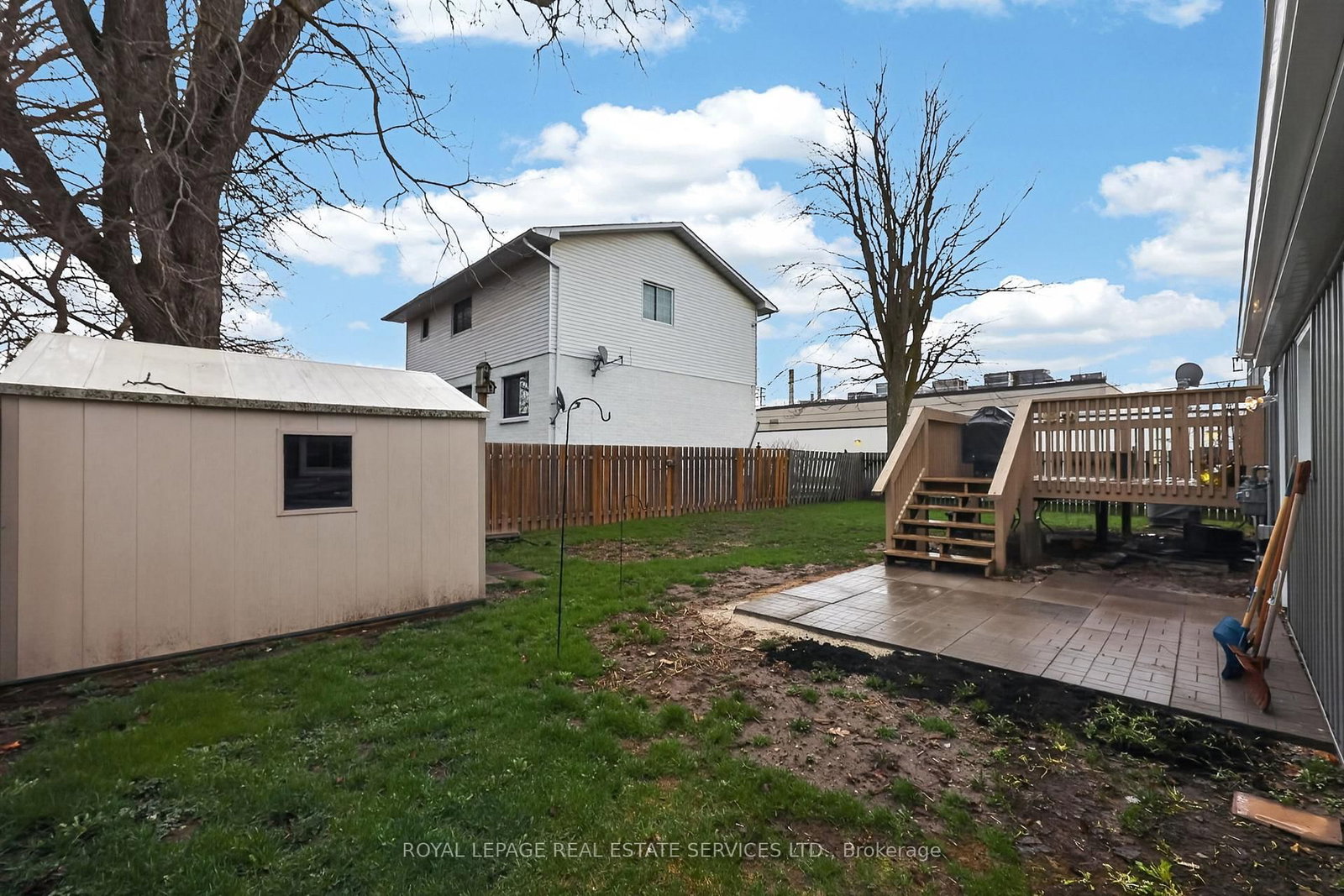 Detached House for sale at 71 Centre Street, New Tecumseth, Ontario, L9R 1J4 - Alliston - MLS: N13014944