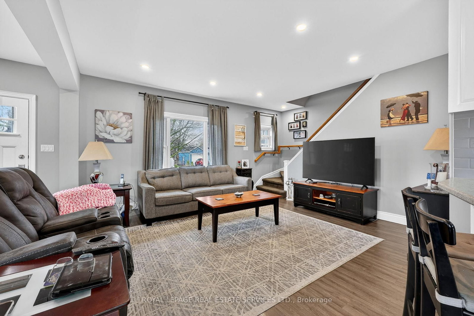 Detached House for sale at 71 Centre Street, New Tecumseth, Ontario, L9R 1J4 - Alliston - MLS: N13014944