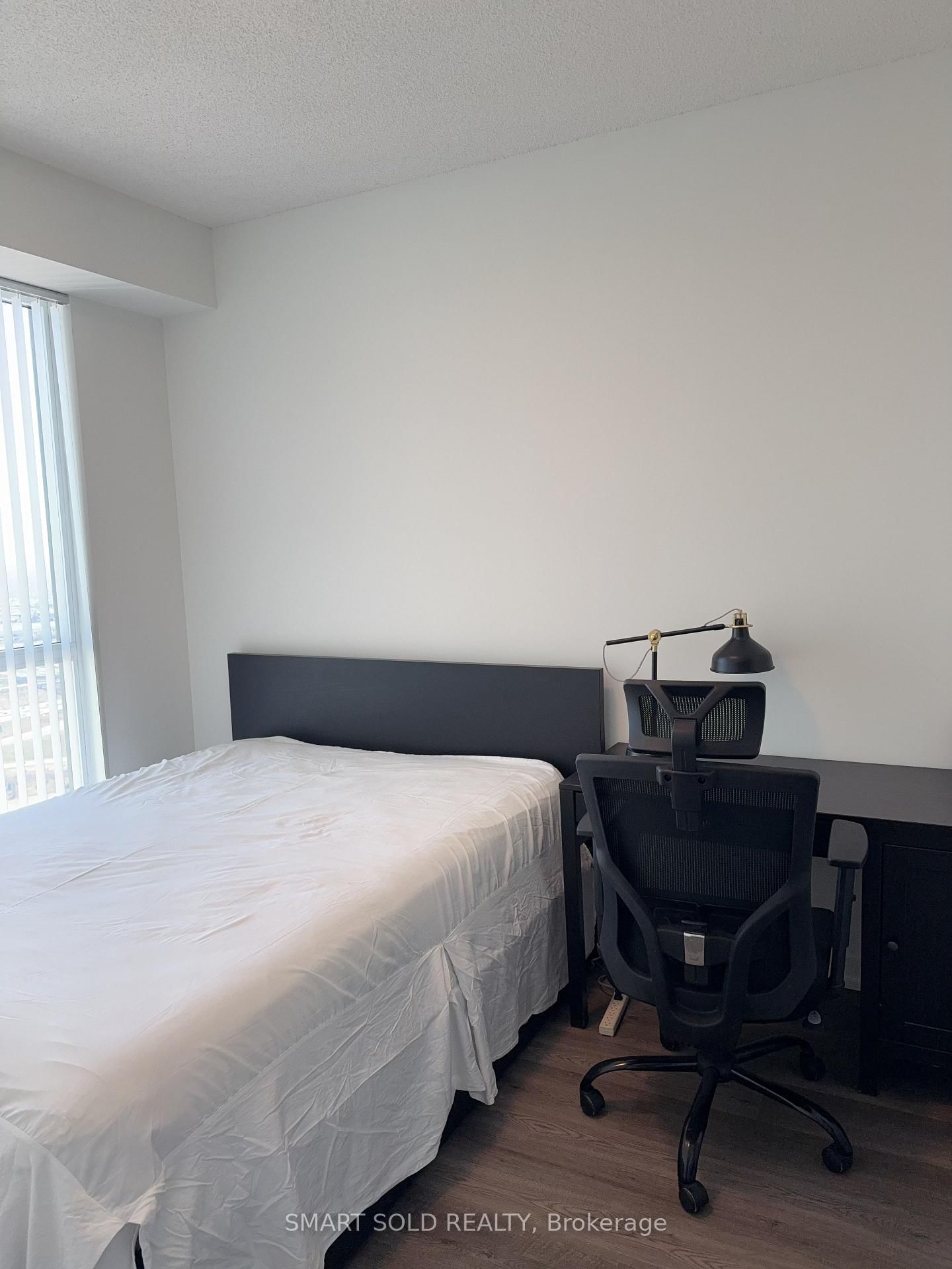 8 Interchange Way, Unit 5611 - Photo 10