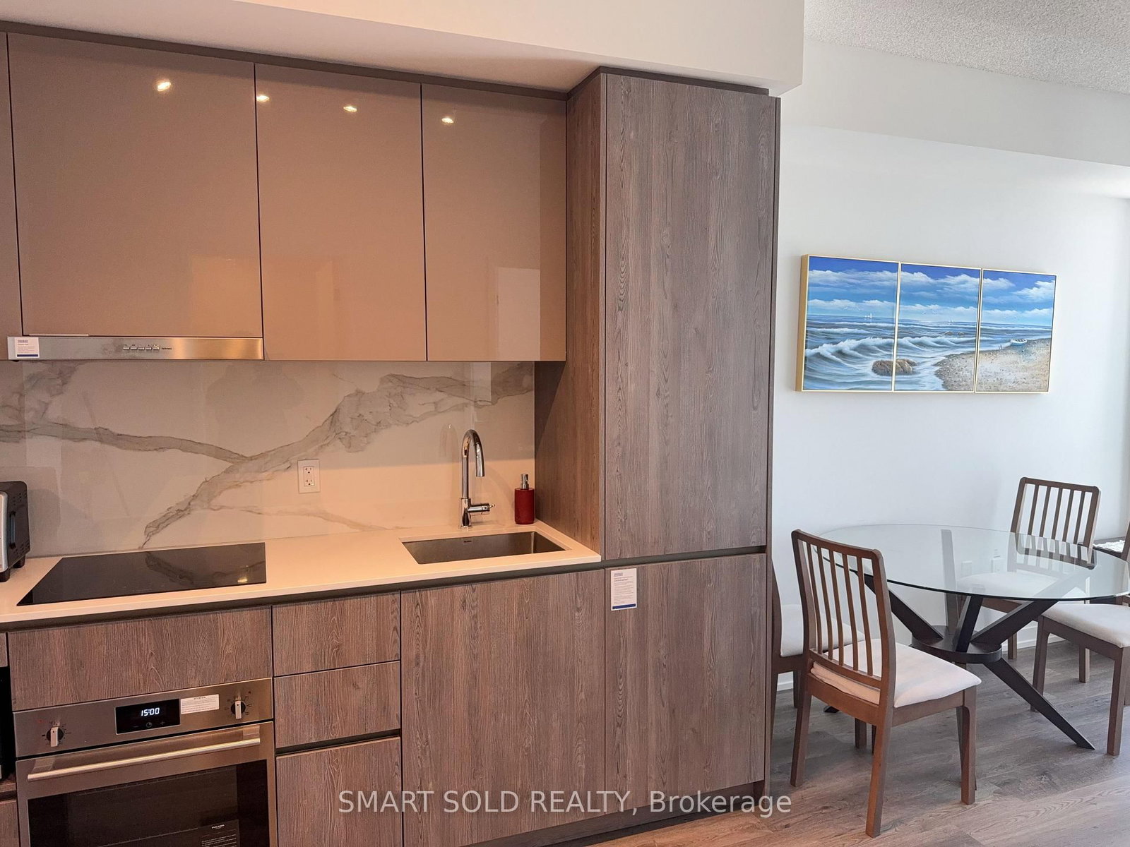 8 Interchange Way, Unit 5611 - Photo 3