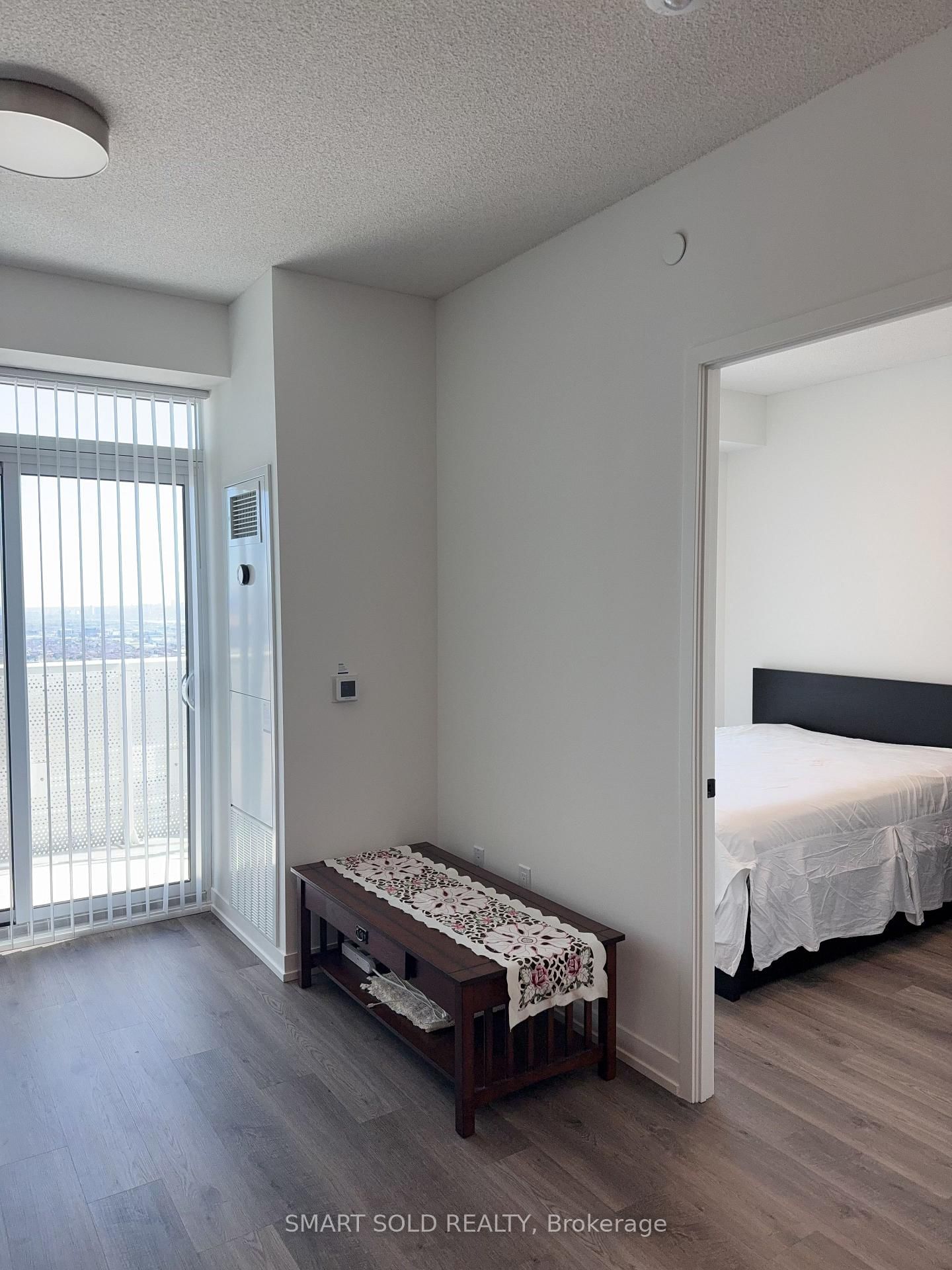 8 Interchange Way, Unit 5611 - Photo 8