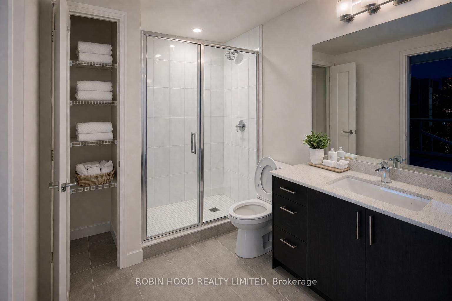 8960 Jane Street, Unit 814 - Photo 15