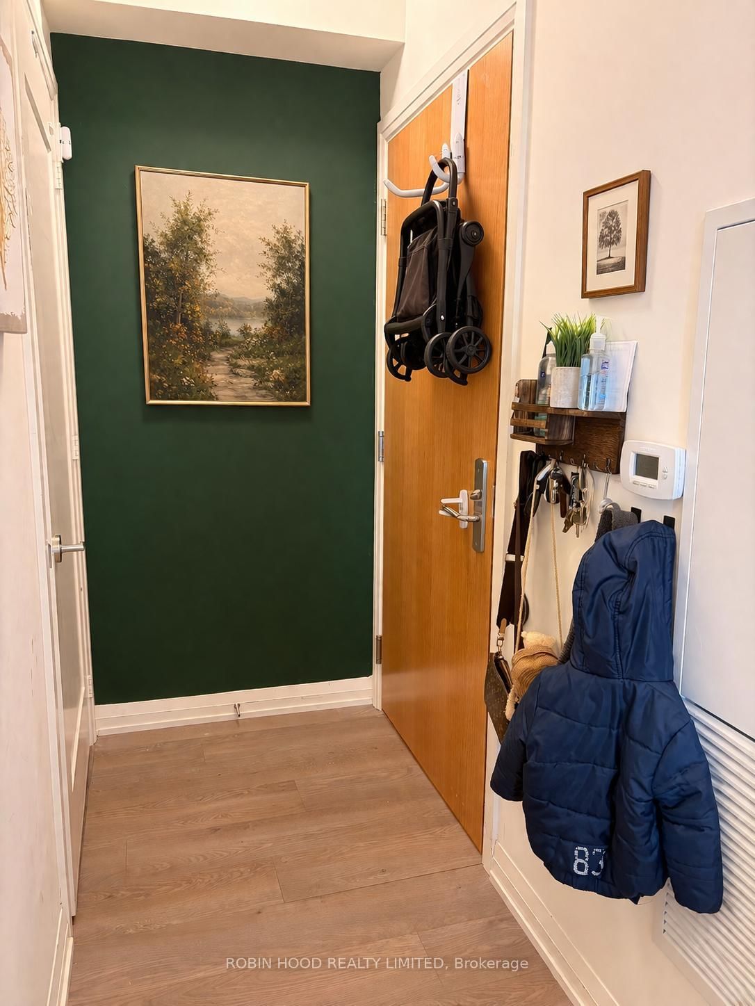 8960 Jane Street, Unit 814 - Photo 4