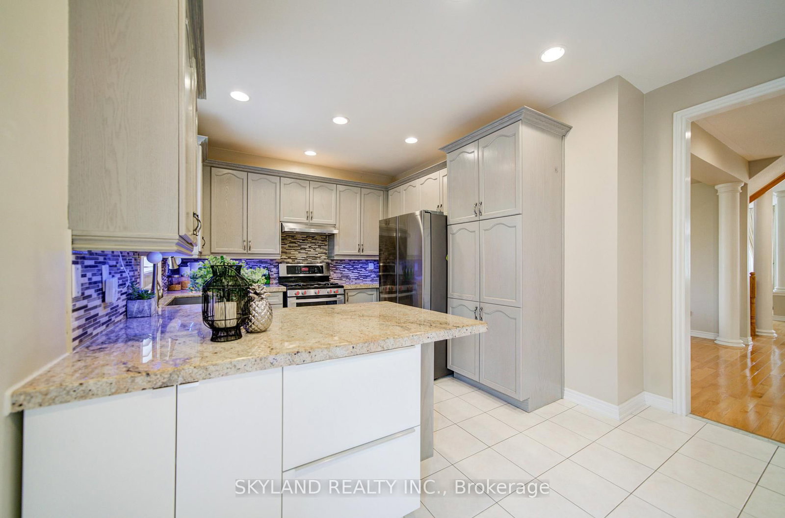 Detached House for sale at 26 Gemini Crescent, Richmond Hill, Ontario, L4S 2K6 - Rouge Woods - MLS: N13015358