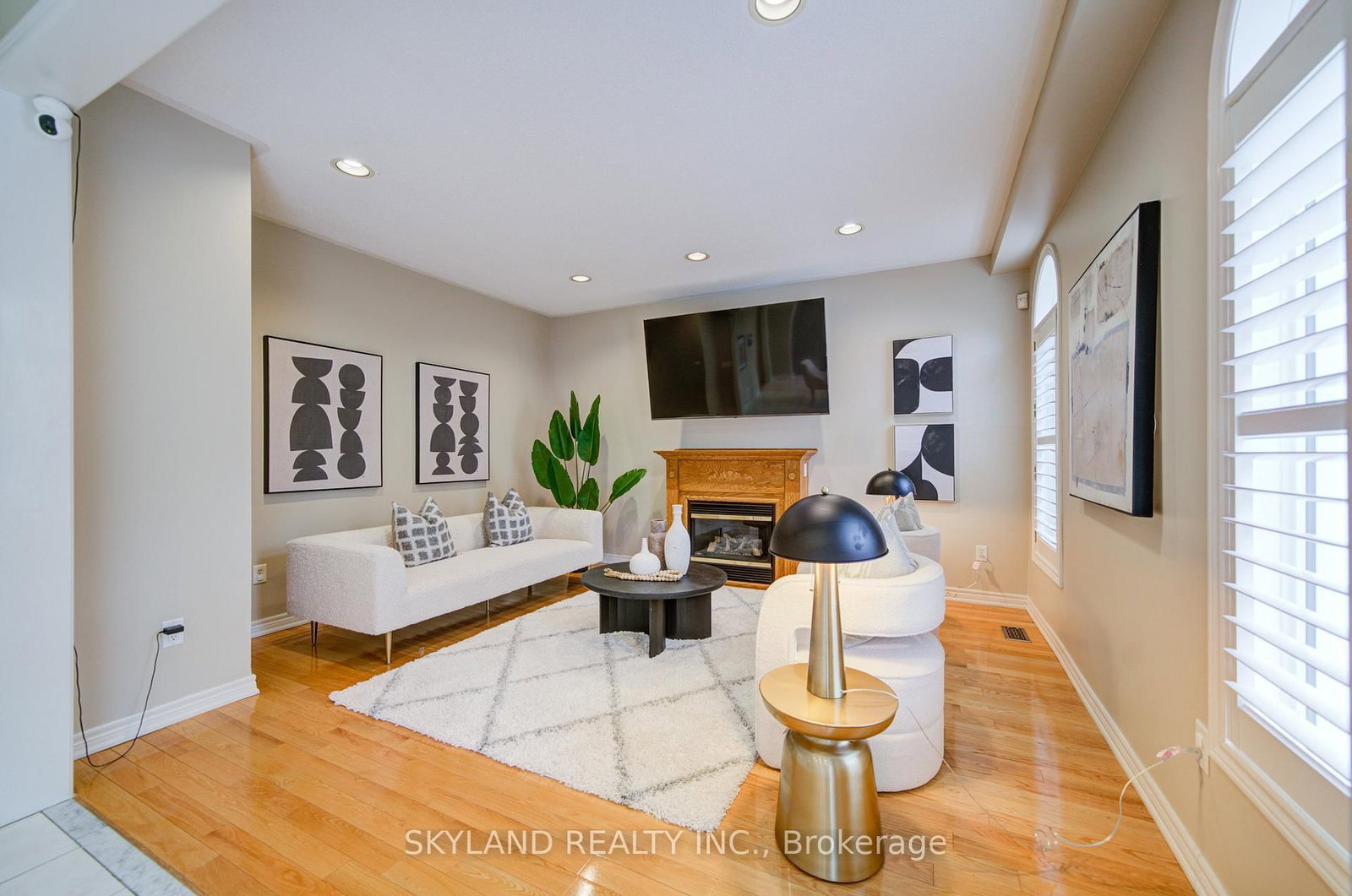 Detached House for sale at 26 Gemini Crescent, Richmond Hill, Ontario, L4S 2K6 - Rouge Woods - MLS: N13015358