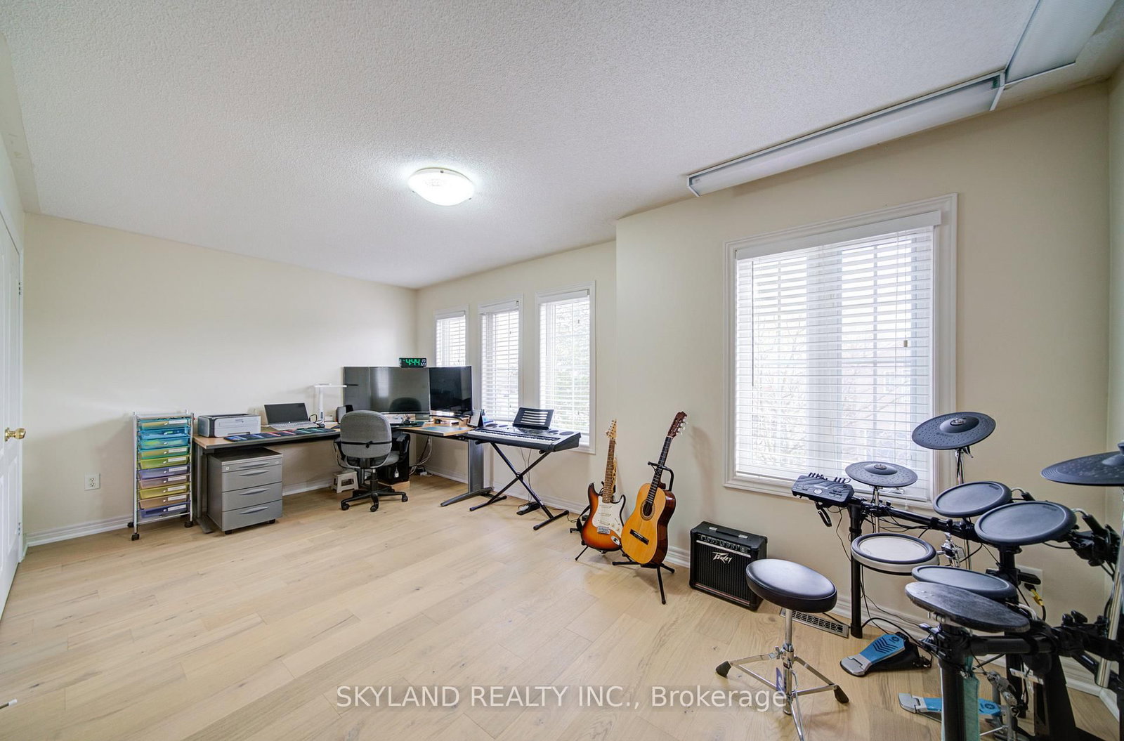 Detached House for sale at 26 Gemini Crescent, Richmond Hill, Ontario, L4S 2K6 - Rouge Woods - MLS: N13015358