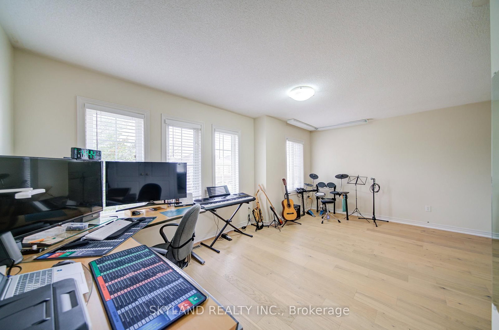 Detached House for sale at 26 Gemini Crescent, Richmond Hill, Ontario, L4S 2K6 - Rouge Woods - MLS: N13015358