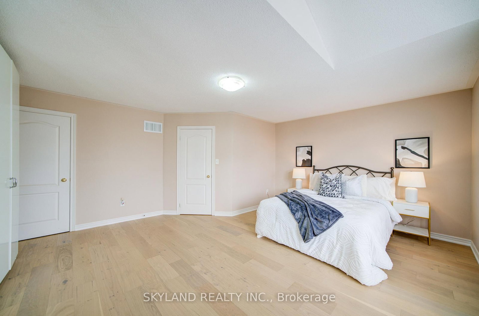 Detached House for sale at 26 Gemini Crescent, Richmond Hill, Ontario, L4S 2K6 - Rouge Woods - MLS: N13015358